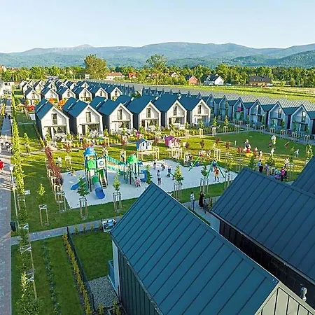 & Cieplice Zdroj *